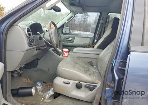 2004 Ford Expedition Xlt z USA, uszkodzony, nr VIN 1FMFU16W14LB00687